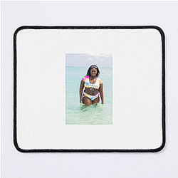 Red Carpet Queen Danielle Brooks Mouse Pads