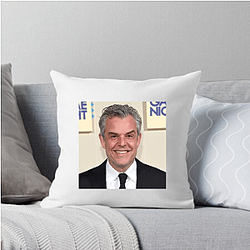 Dramatic Presence Danny Huston Pillows Cover