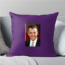 Powerful Gravitas Danny Huston Pillows Cover