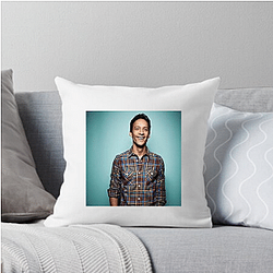 Deadpan Humor Danny Pudi Pillows Cover