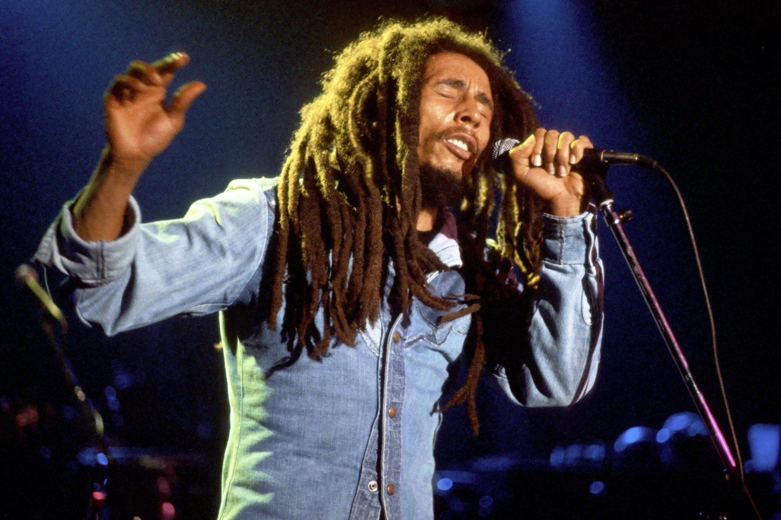 Bob Marley Merchandise: Treasure the Spirit of Reggae in Style