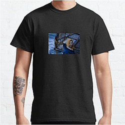 Deadliest Catch focuses on the king crab season Deadliest Catch T-Shirts