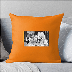 Death Becomes Her stars Meryl Streep and Goldie Hawn Death Becomes Her Pillows Cover
