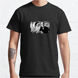 Death Becomes Her also stars actor Bruce Willis Death Becomes Her T-Shirts