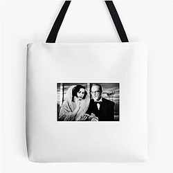 Death Becomes Her also stars actor Bruce Willis Death Becomes Her Bags
