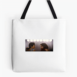 Death on the Nile features a large ensemble cast Death On The Nile Bags