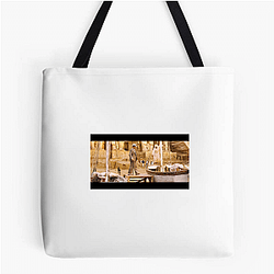 Death on the Nile's setting is on a river cruise in Egypt Death On The Nile Bags