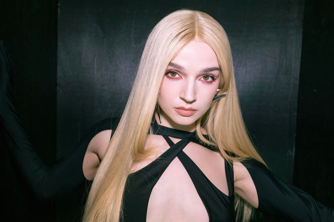 Poppys Visual Aesthetic: An Essential Part of Her Music