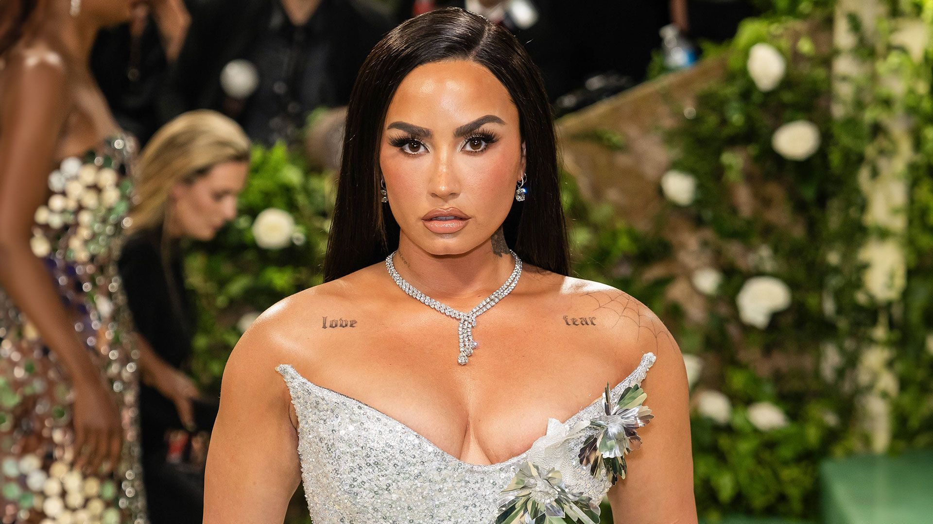 Demi Lovato Official Merch: Must-Have Items for True Fans