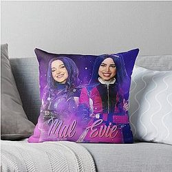 Mal and Evie - Descendants 3