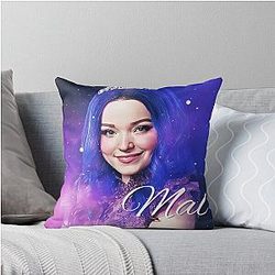 Mal: Purple Queen - Descendants 3 Wedding Throw Pillow