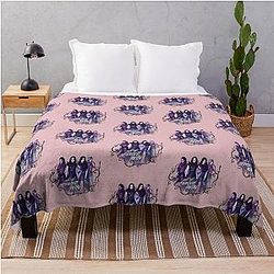 Descendants 3 Throw Blanket