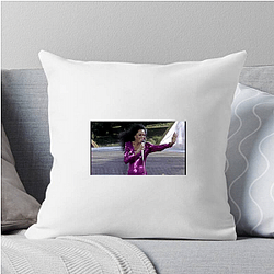 Diana Ross is considered a global pop icon Diana Ross Pillows Cover
