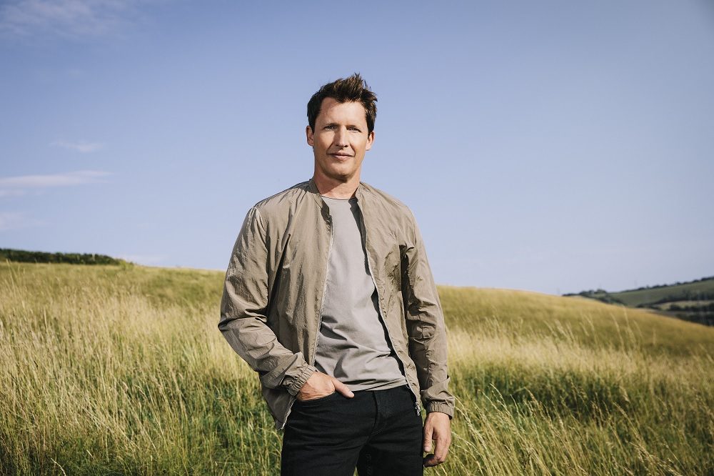 Score Big with James Blunt Merch: Perfect for Superfans!