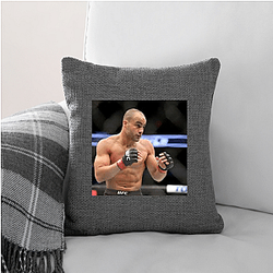 Fight Finisher Eddie Alvarez Pillows Cover