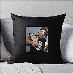 Light Heavyweight Eddie Alvarez Pillows Cover