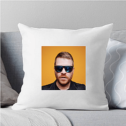 Producer Extraordinaire EL-P Pillows Cover