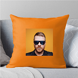 Producer Extraordinaire EL-P Pillows Cover