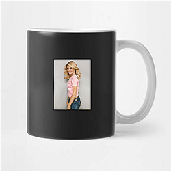 Elizabeth Banks starred in the Pitch Perfect movies Elizabeth Banks Mugs