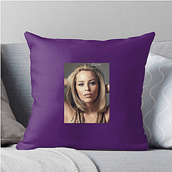 Elizabeth Banks is a versatile talent Elizabeth Banks Pillows Cover