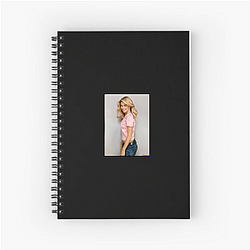 Elizabeth Banks starred in the Pitch Perfect movies Elizabeth Banks Notebook