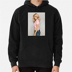 Elizabeth Banks starred in the Pitch Perfect movies Elizabeth Banks Hoodies