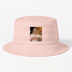 Elizabeth Banks directed the movie Pitch Perfect 2 Elizabeth Banks Hats & Caps