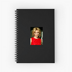 Elizabeth Banks is also a director and producer Elizabeth Banks Notebook