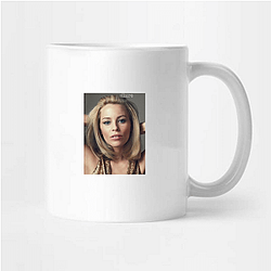 Elizabeth Banks is a versatile talent Elizabeth Banks Mugs