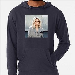 Elizabeth Banks is an American actress Elizabeth Banks Hoodies