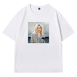 Elizabeth Banks is an American actress Elizabeth Banks T-Shirts