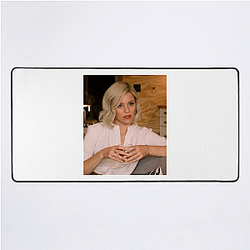 Elizabeth Banks directed the movie Pitch Perfect 2 Elizabeth Banks Mouse Pads