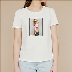 Elizabeth Banks starred in the Pitch Perfect movies Elizabeth Banks T-Shirts