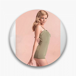 Elizabeth Banks is known for her role in The Hunger Games Elizabeth Banks Pins