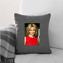Elizabeth Banks is also a director and producer Elizabeth Banks Pillows Cover