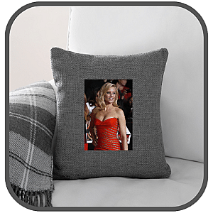 Elizabeth Banks Pillows Cover