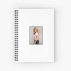 Elizabeth Banks starred in the Pitch Perfect movies Elizabeth Banks Notebook