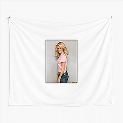 Elizabeth Banks starred in the Pitch Perfect movies Elizabeth Banks Tapestries