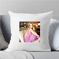 Elizabeth Banks' career spans over two decades Elizabeth Banks Pillows Cover
