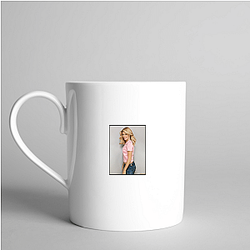 Elizabeth Banks starred in the Pitch Perfect movies Elizabeth Banks Mugs