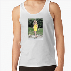 Elizabeth Banks directed the film Charlie's Angels Elizabeth Banks Tank Tops