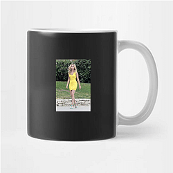 Elizabeth Banks directed the film Charlie's Angels Elizabeth Banks Mugs