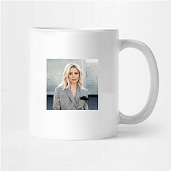 Elizabeth Banks is an American actress Elizabeth Banks Mugs