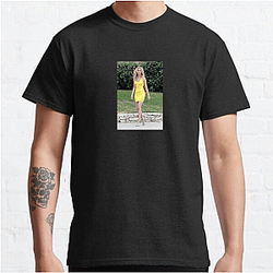 Elizabeth Banks directed the film Charlie's Angels Elizabeth Banks T-Shirts