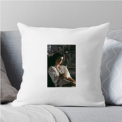 Ellen Ripley is a powerful female action hero Ellen Ripley Pillows Cover
