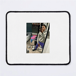Elliot Cadeau Unforgettable Games Elliot Cadeau Mouse Pads