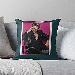 Austin Butler elvis presley the movie     Throw Pillow
