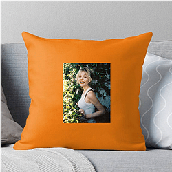 Teen Drama Face Emily Alyn Lind Pillows Cover