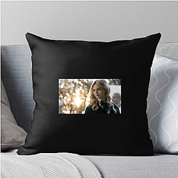 Rising Starlet Emily Alyn Lind Pillows Cover