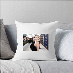 Red Carpet Queen Emily Osment Pillows Cover